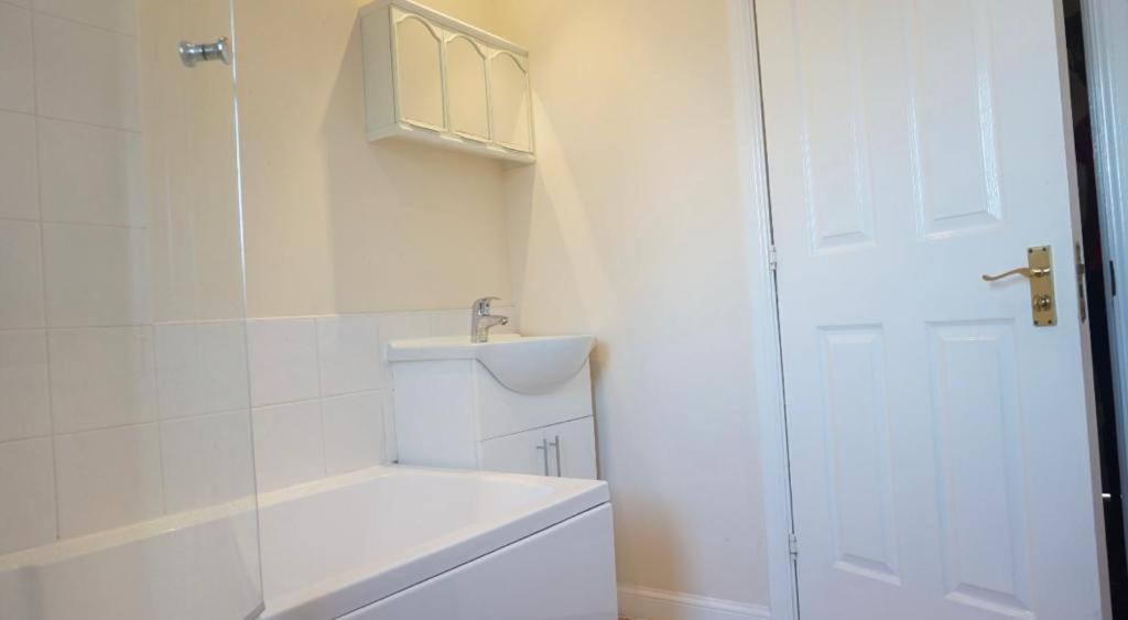 Lovely Shared 3 Bed Home Near The Thames Thamesmead  Esterno foto